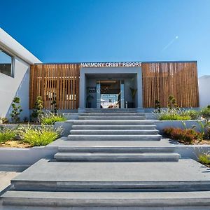 Harmony Crest Resort&Spa